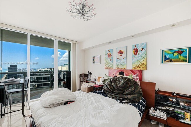 Building Photo - 1830 S Ocean Dr