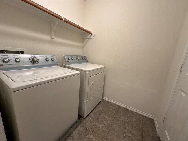 Building Photo - 7706 Sagemark Ridge Dr