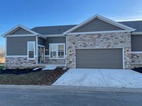 Building Photo - New townhouse in Blue Valley School District