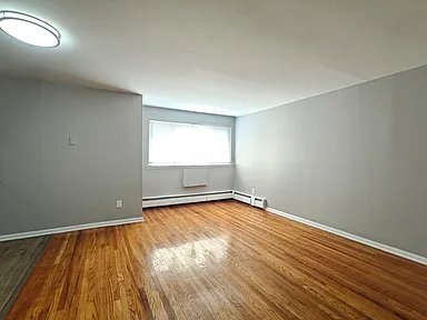 Building Photo - 8410 Bustleton Ave