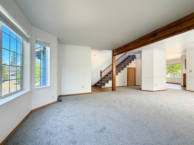 Building Photo - 23503 SE 282nd Pl