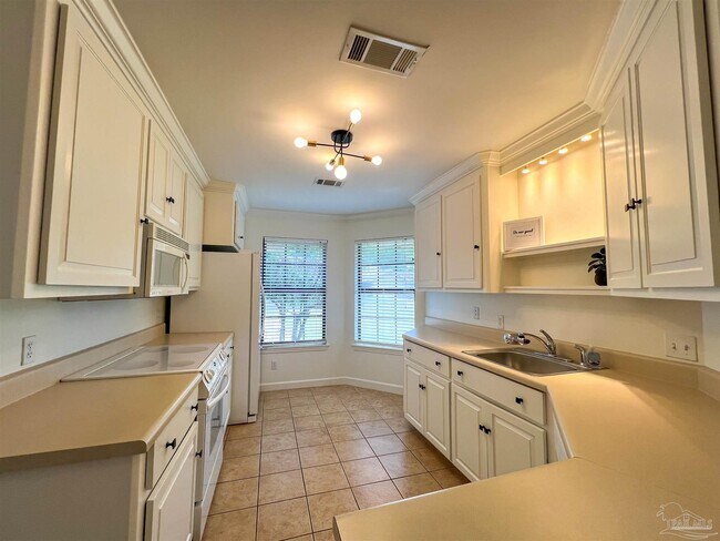Building Photo - 3241 Braxton Cir