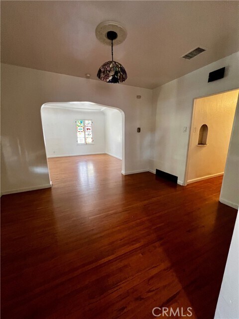 Building Photo - 484 W 25th St