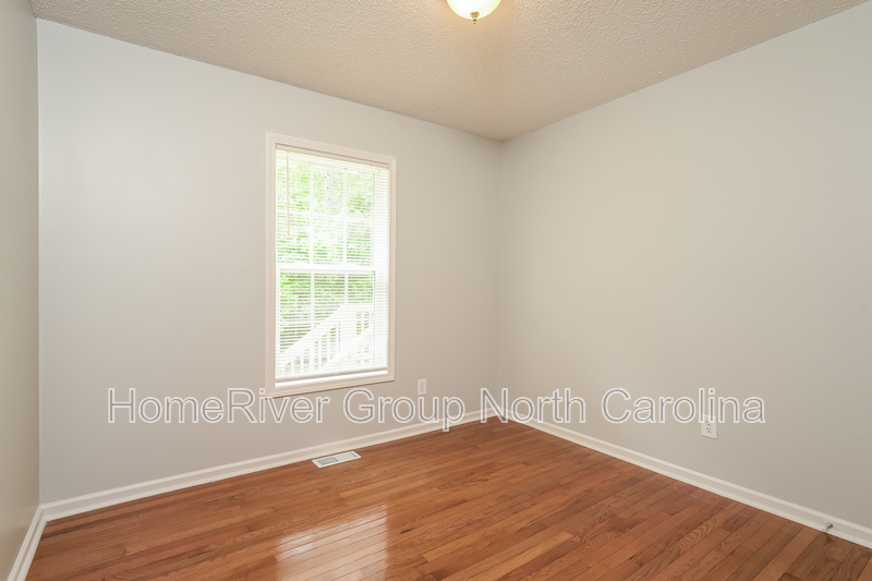 Building Photo - 4735 Beckel Rd