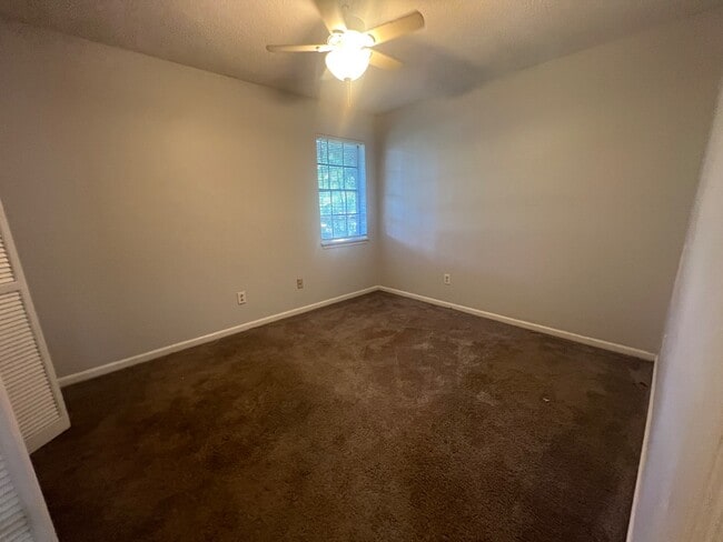 Building Photo - 111 Timber Ln
