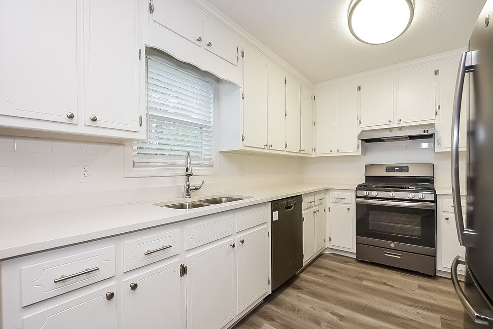 Building Photo - 1260 Rocky Rd