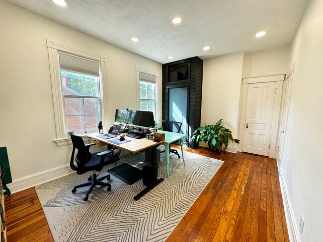 Building Photo - 1634 Otte Ave
