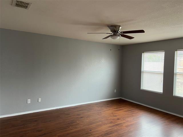 Building Photo - 6637 Meadow Way Ln