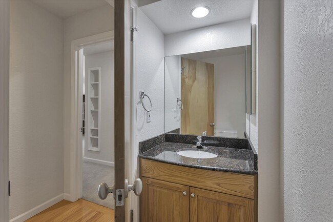 Building Photo - Tons of Space l Great Schools l Prime Sili...