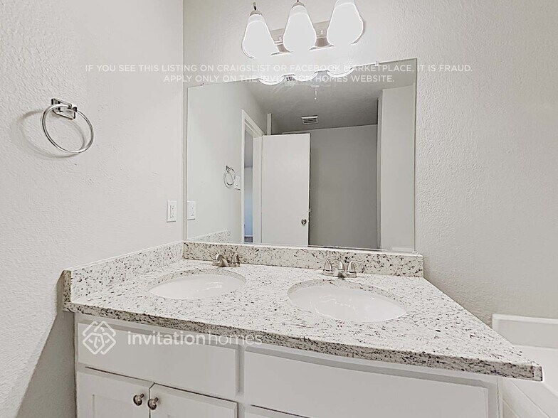 Building Photo - 3901 Quail View Dr