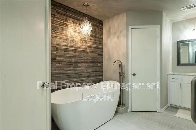 Building Photo - 509 Indian Creek Dr