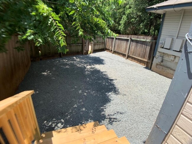 Building Photo - 2509 Riddle Rd