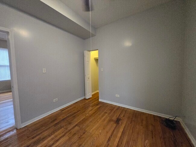 Building Photo - 7618 S Emerald Ave