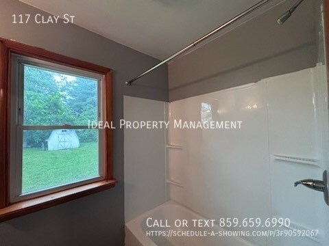 Building Photo - 117 Clay St