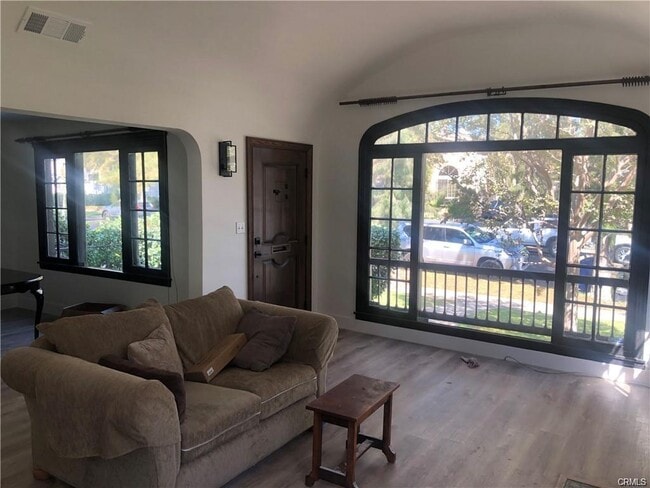 Building Photo - 1951 Midvale Ave