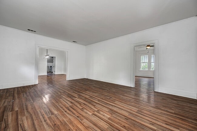 Building Photo - Updated 3/2 in  SW Ardmore
