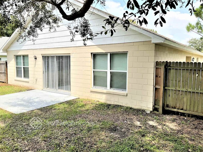 Building Photo - 2900 Talladega Dr