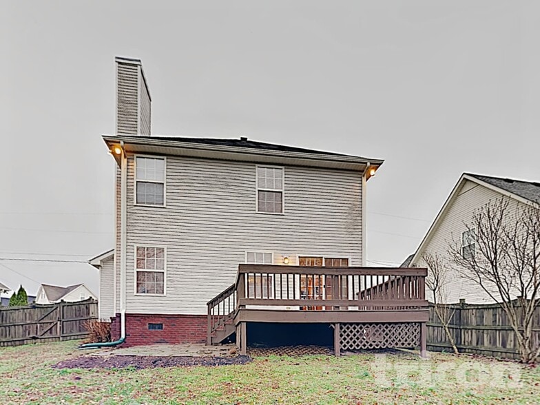 Building Photo - 1256 Lasalle Dr