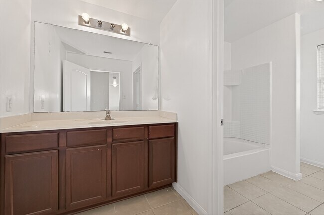 Building Photo - 20807 Echo Manor Dr