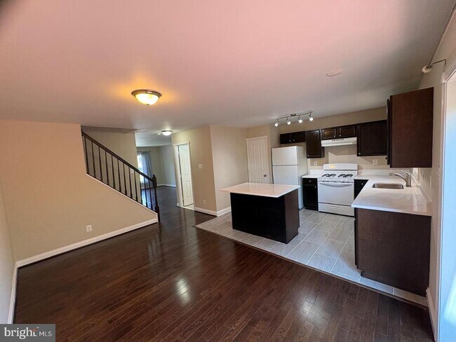 Building Photo - 12435 Turtle Dove Pl
