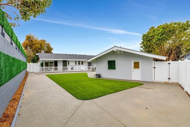 Building Photo - 6490 La Jolla Scenic S Dr