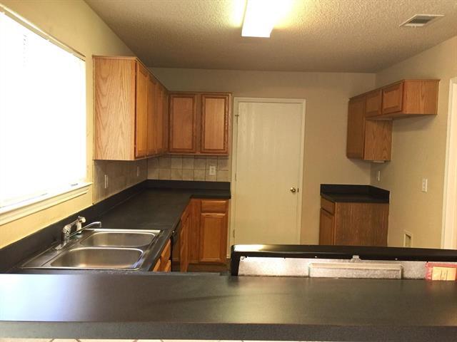 Building Photo - 4620 Brimstone Dr