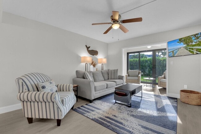 Building Photo - 16380 Dublin Cir