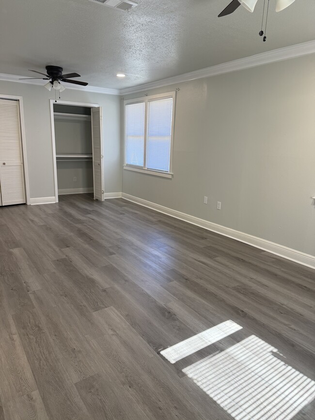 Building Photo - 1600 Maryland Ave