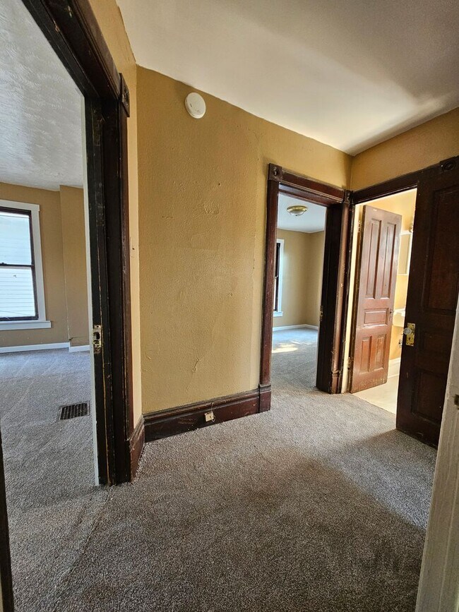 Building Photo - 1308 South Western Avenue