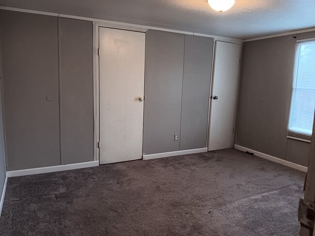 Building Photo - 175 Cypress Ln