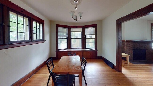 Building Photo - 1145 S. Forest-1145SF