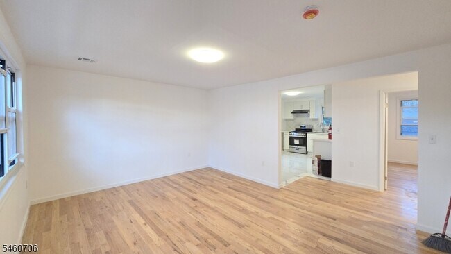 Building Photo - 76 Baldwin Pl
