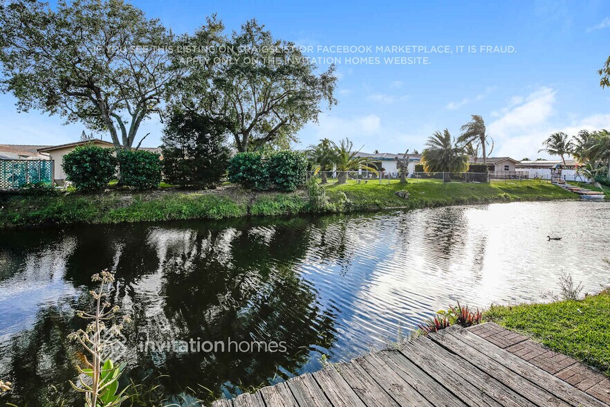 Building Photo - 6630 NW 24th Ct