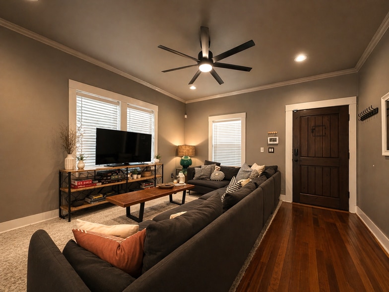 Building Photo - 326 Queen Anne Ct