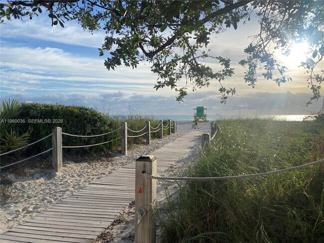 Building Photo - 401 Ocean Dr