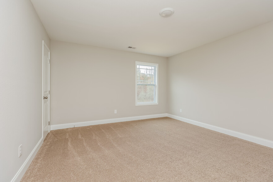 Building Photo - 1188 Black Oak Cir