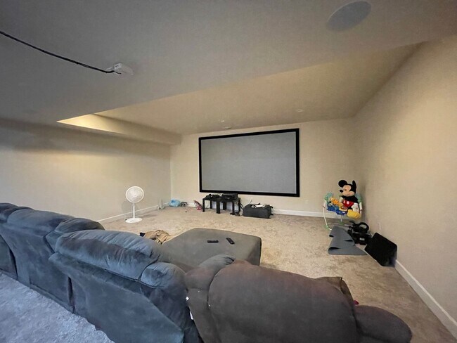 Building Photo - Beautiful 4 Bedroom Ranch Home For Rent