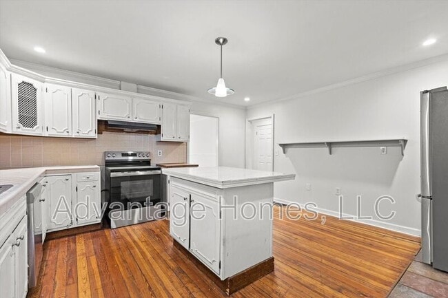 Building Photo - 315 Garfield Ave