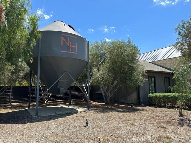 Building Photo - 3310 E Yountville Dr
