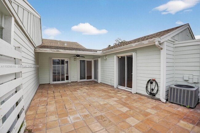 Building Photo - 13773 SW 147th Cir Ln