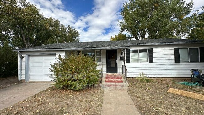 Primary Photo - 2115 E Sheridan St
