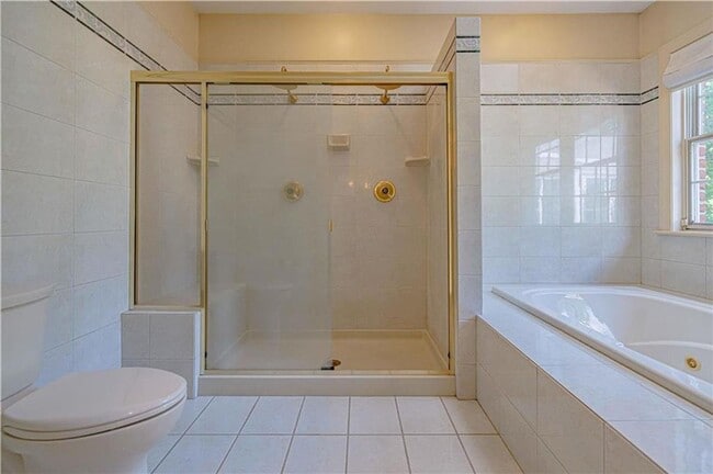 Building Photo - Elegant Living Awaits: Luxurious 4-Bedroom Home with Pool in Bethlehem Area School District