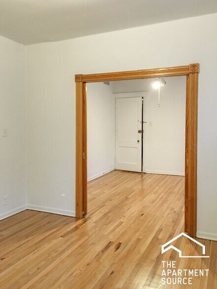 Building Photo - 1942 W Winona St