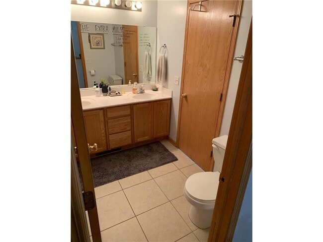 Building Photo - 4770 Underwood Ln N