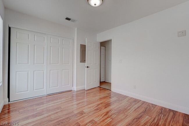 Building Photo - 8920 Antioch Way