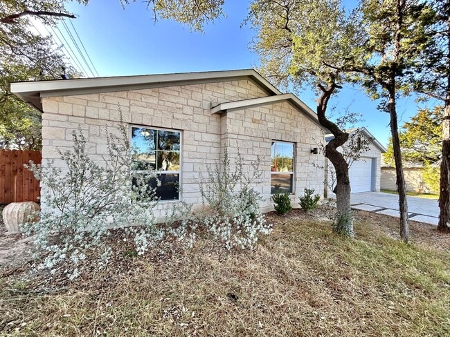 Building Photo - 4300 Lindberg Ln