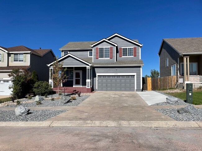 Building Photo - Renovated Home with A/C!