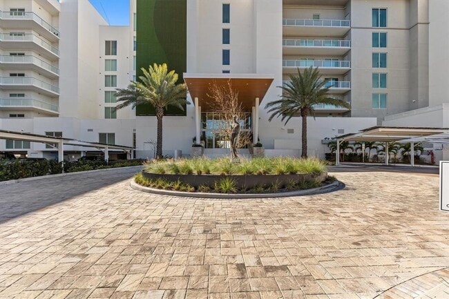 Building Photo - 1020 Sunset Point Rd