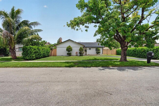 Building Photo - 8131 NW 44th Ct