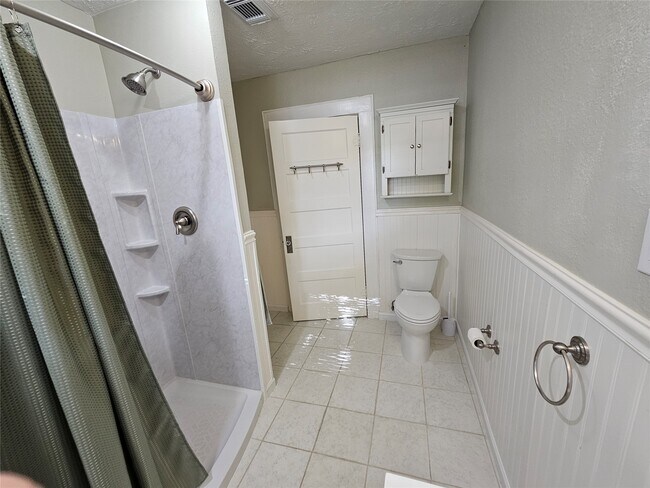 Building Photo - 603 Landrum